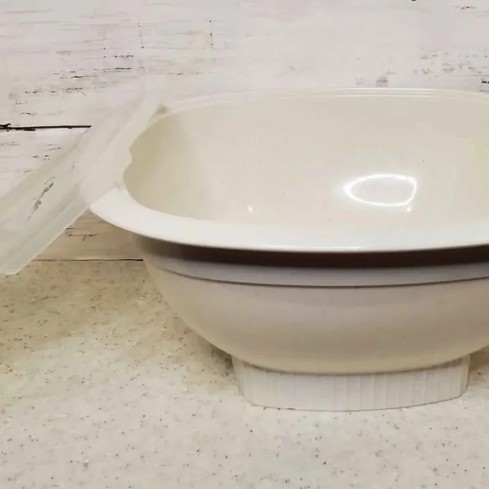 Nordic Ware Microwave Popcorn Popper Bowl w Lid 10